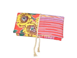 Pochette en tissu fleurs et poncho